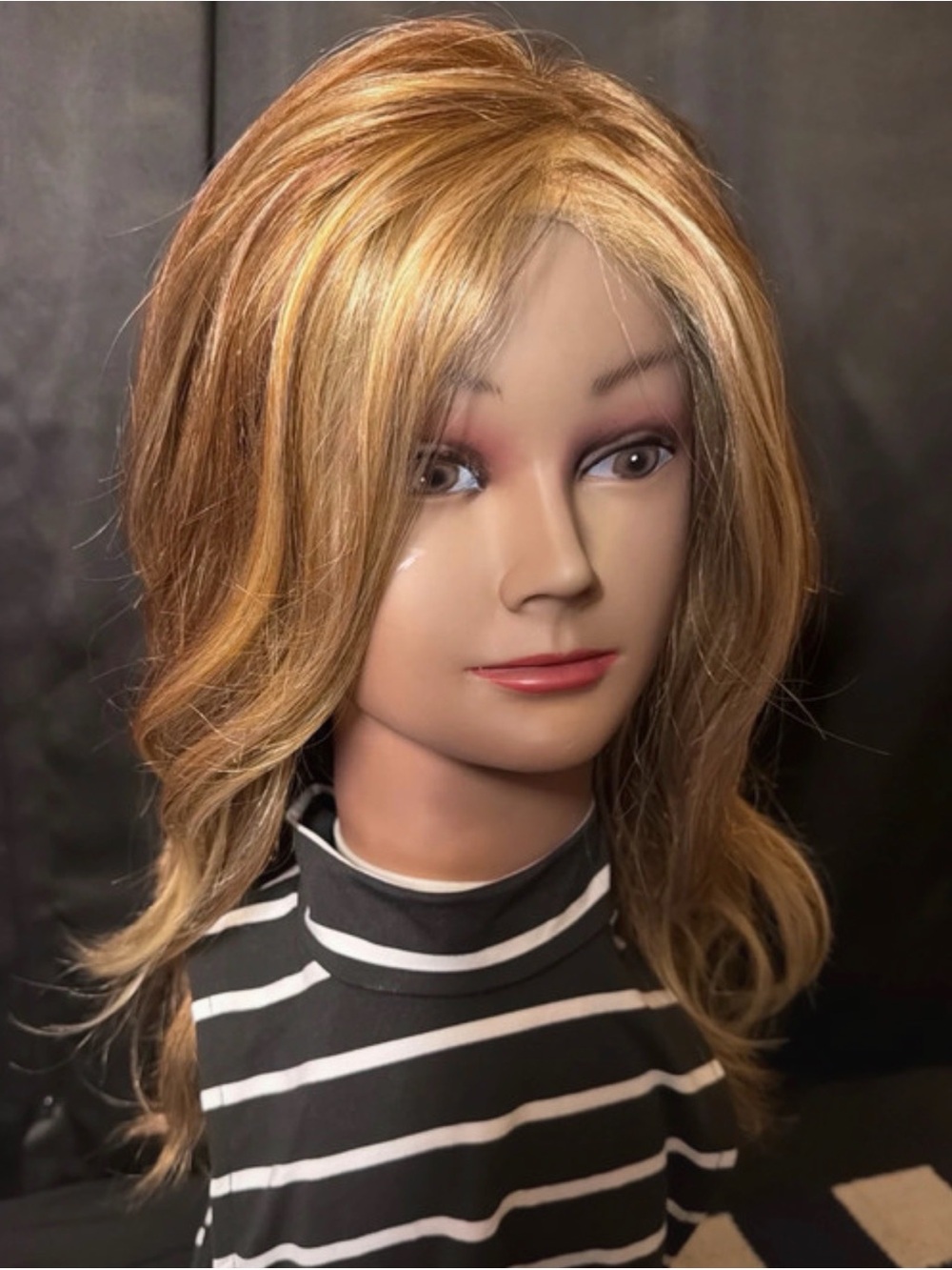 Raquel Welch Synthetic Wig - Natural Blonde Highlights
